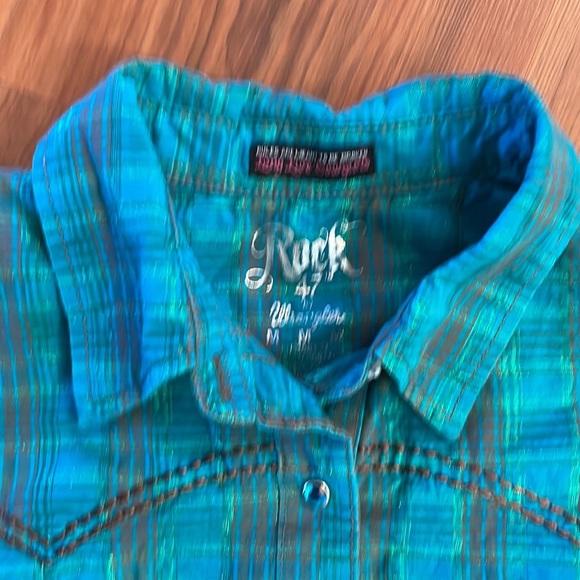 Wrangler Rock 47 button down Medium - Picture 3 of 4